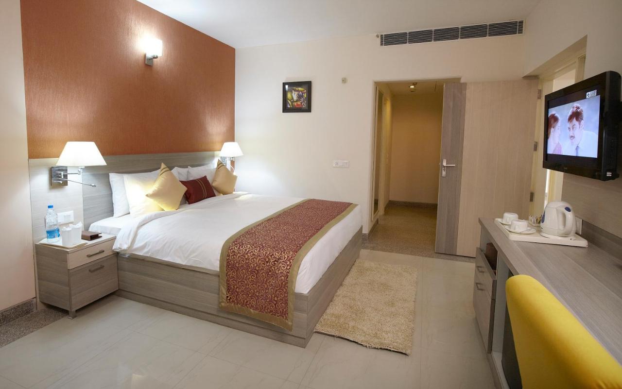 Days Hotel By Wyndham Neemrana Exterior foto